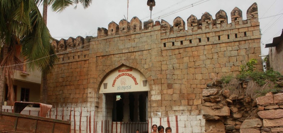 Kampli Fort
